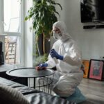 Professioneel gespoten meubels en kozijnen voor een frisse uitstraling in huis.